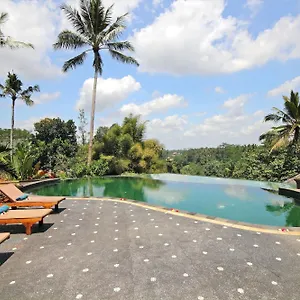5* Feriested Tanah Merah Art By Agata